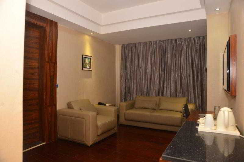 Amber Residence ลากอส ภายนอก รูปภาพ